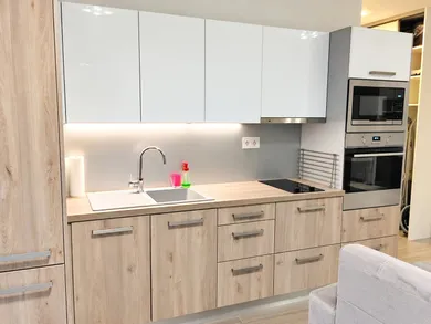 Na prenájom 2-izbový byt, 52 m², Bratislava-Dúbravka
