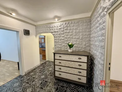 Na prenájom 3-izbový byt, 70 m², Žiar nad Hronom, J. Kráľa