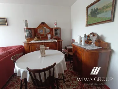Na predaj 4-izbový byt, 90 m², Štúrovo, Smetanova