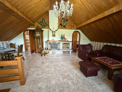 Domy na sprzedaż, 6-pokojowe, Čadca · €264 800