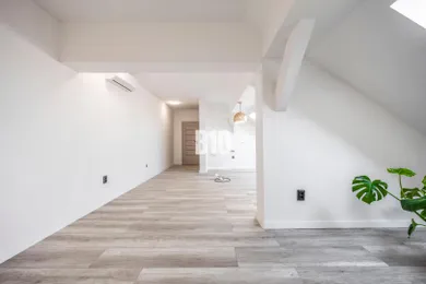Na predaj 3-izbový byt, 86 m², Bratislava-Staré Mesto, Obchodná