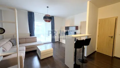 Byty na prenájom 2-izbový, Bratislava-Petržalka · €585