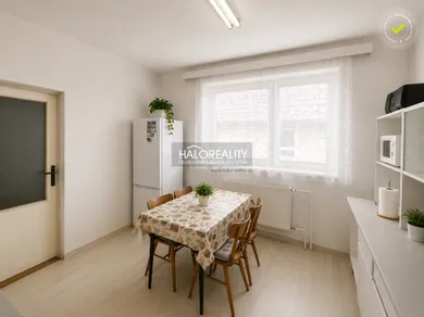 Na predaj dom, 100 m², Lazany
