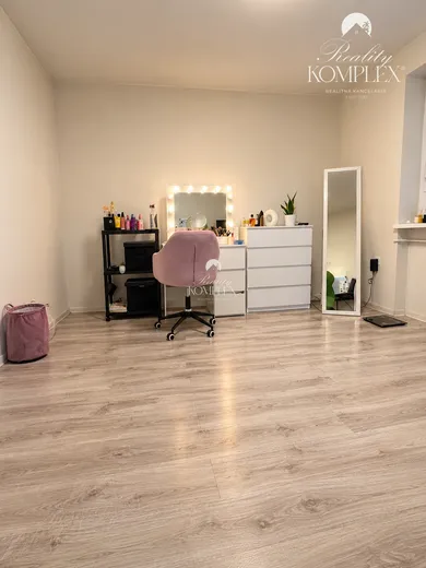 Na predaj 4-izbový dom, 110 m², Okoč
