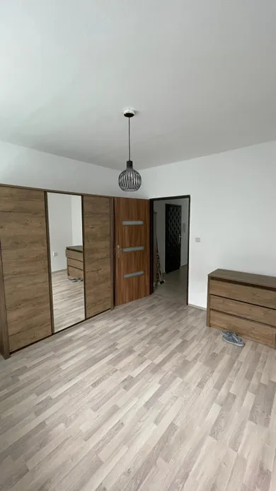 Na prenájom 2-izbový byt, 54 m², Stará Turá, Hurbanova