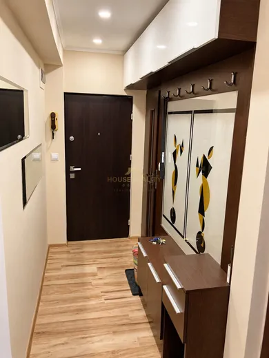 Na prenájom 2-izbový byt, 55 m², Bratislava-Nové Mesto, Hálkova