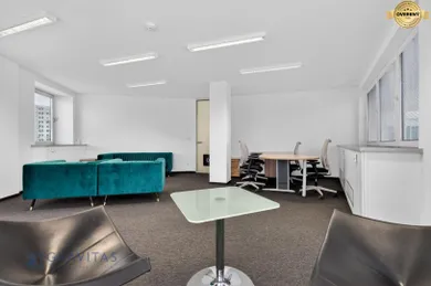 Na prenájom komerčné, 80 m², Bratislava-Ružinov, Plynárenská
