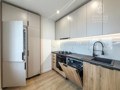 Apartments for sale, 3-room in Trebišov · €129,000