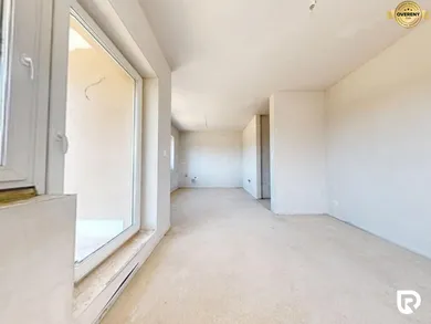 Na predaj 2-izbový byt, 52 m², Senec, Dlhá