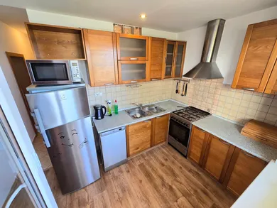 Na prenájom 2-izbový byt, 56 m², Žilina, Čajakova