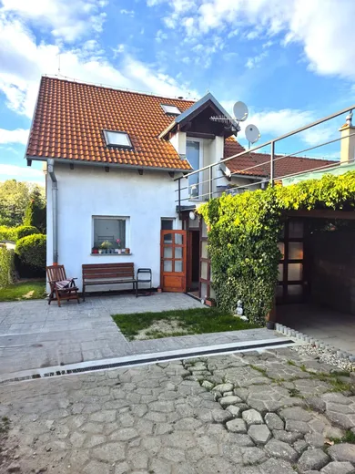Domy na sprzedaż, 6-pokojowe, Ivanka pri Dunaji · €409 000