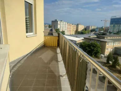 Mieszkania na wynajem, 2-pokojowe, Košice-Juh · €650