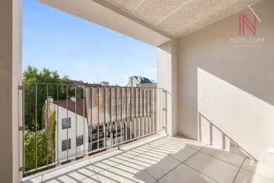 Na prenájom 2-izbový byt, 59 m², Bratislava-Staré Mesto, Obchodná
