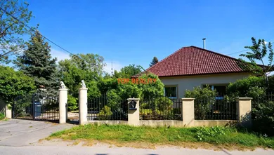 Domy na sprzedaż, 4-pokojowe, Galanta · €179 900