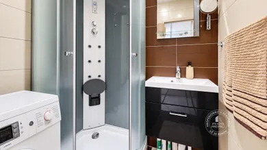 Na prenájom 2-izbový byt, 48 m², Bratislava-Dúbravka, Beňovského