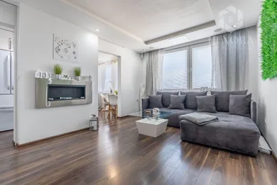 Na predaj 3-izbový byt, 74 m², Sereď, Pažitná
