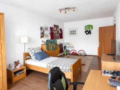 Na predaj 4-izbový byt, 103 m², Nitra, Akademická