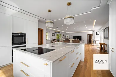 Na prenájom 10-izbový dom, 690 m², Bratislava-Záhorská Bystrica