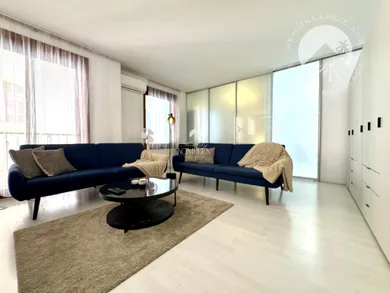 Na predaj 2-izbový byt, 63 m², Komárno, Nádvorie Europy