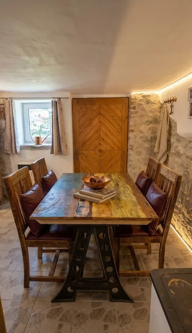 Na predaj 2-izbový dom, 95 m², Dobrá Voda