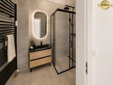 Na predaj 4-izbový byt, 88 m², Bratislava-Staré Mesto