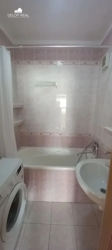 Na prenájom 4-izbový byt, 76 m², Bratislava-Dúbravka, Gallayova