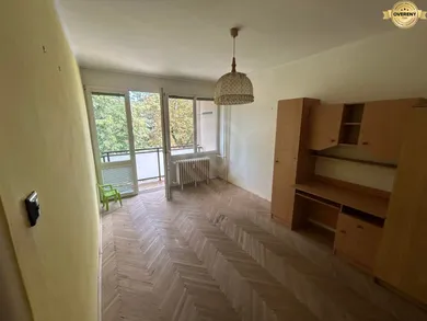 Na prenájom 3-izbový byt, 68 m², Trenčín, Legionárska