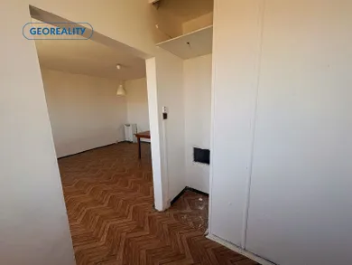 Na predaj 1-izbový byt, 35 m², Levice, Palárikova ul.