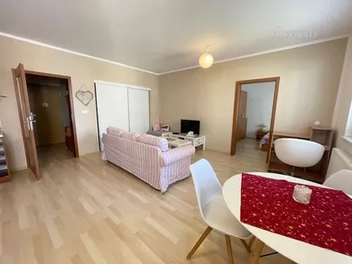 Na predaj 2-izbový byt, 54 m², Trenčín, Východná