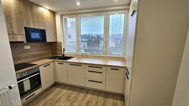 Mieszkania na sprzedaż, 3-pokojowe, Košice-Dargovských hrdinov · €214 980
