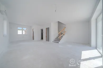 Na predaj 4-izbový dom, 101 m², Miloslavov