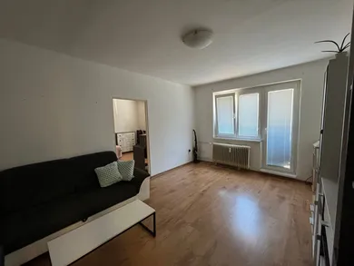 Mieszkania na sprzedaż, 3-pokojowe, Lučenec · €94 500