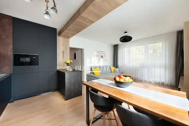 Na predaj 3-izbový byt, 70 m², Trenčín, Zlatovská