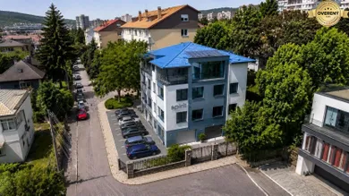Objekty na predaj, Bratislava-Staré Mesto · €1 650 000