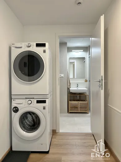 Na prenájom 1-izbový byt, 34 m², Bratislava-Ružinov, Mlynské nivy