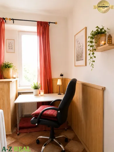 Na prenájom 2-izbový byt, 67 m², Bratislava-Staré Mesto, Strakova