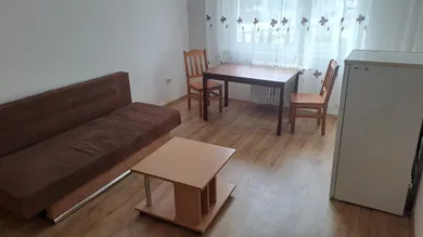 Na prenájom 1-izbový byt, 25 m², Liptovský Mikuláš, Štefánikova