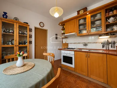 Na predaj 3-izbový byt, 72 m², Komárno, Rákócziho