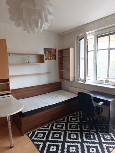 Na prenájom 1-izbový byt, 20 m², Bratislava-Petržalka, Šustekova