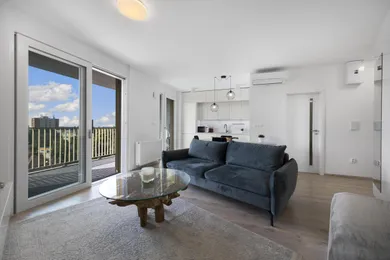 Na predaj 1-izbový byt, 40 m², Galanta, Hlavná