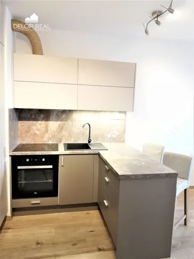 Na predaj 1-izbový byt, 44 m², Bratislava-Petržalka, Žltá