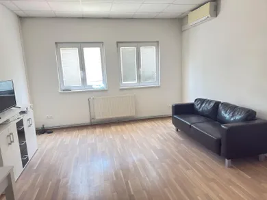 Na prenájom byt, 50 m², Bratislava-Karlova Ves, Ľudovíta Fullu