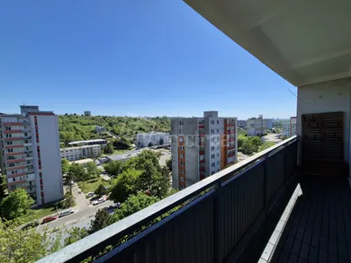 Na predaj 3-izbový byt, 72 m², Bratislava-Karlova Ves, Segnerova