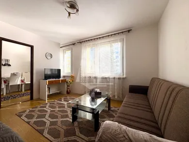 Byty na prenájom 1-izbový, Banská Bystrica · €450