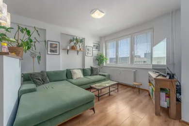 Na predaj 4-izbový byt, 100 m², Bratislava-Rača, Sklabinská