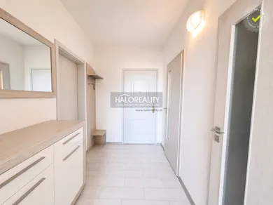 Na predaj 2-izbový byt, 64 m², Bratislava-Devínska Nová Ves