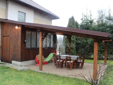 Na predaj dom, 160 m², Bacúch, Smreková