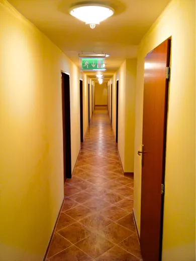 Na prenájom komerčné, 21 m², Košice-Staré Mesto, Moyzesova