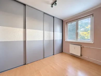 Na predaj 3-izbový byt, 52 m², Levice