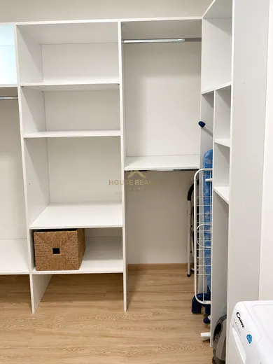 Na prenájom 2-izbový byt, 60 m², Bratislava-Petržalka, Antolská